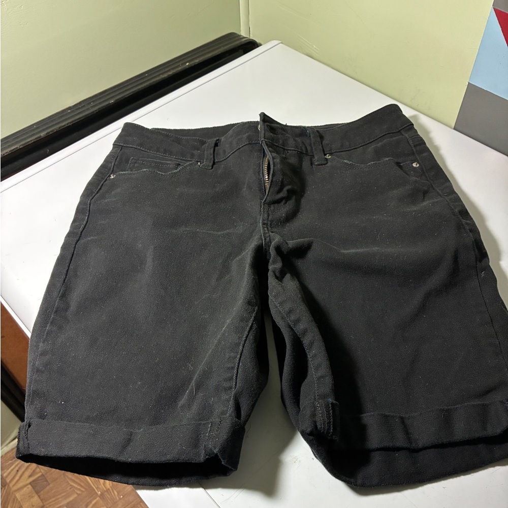 Time & Tru black denim shorts with a cuffed hem. Size 10